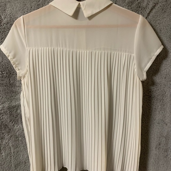 C’est Moi blouse with pearl button detail. - Picture 3 of 5